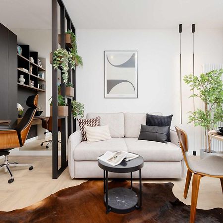 Apartment Sarmacka Wilanow With Parking, Sauna & Gym By Noclegi Renters Varsavia Esterno foto