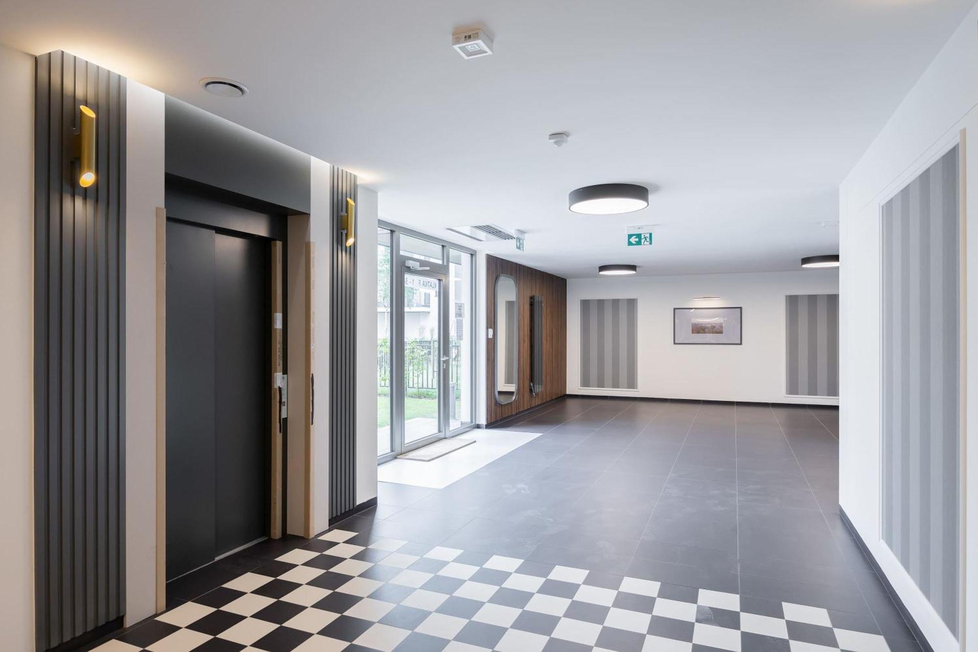 Apartment Sarmacka Wilanow With Parking, Sauna & Gym By Noclegi Renters Varsavia Esterno foto