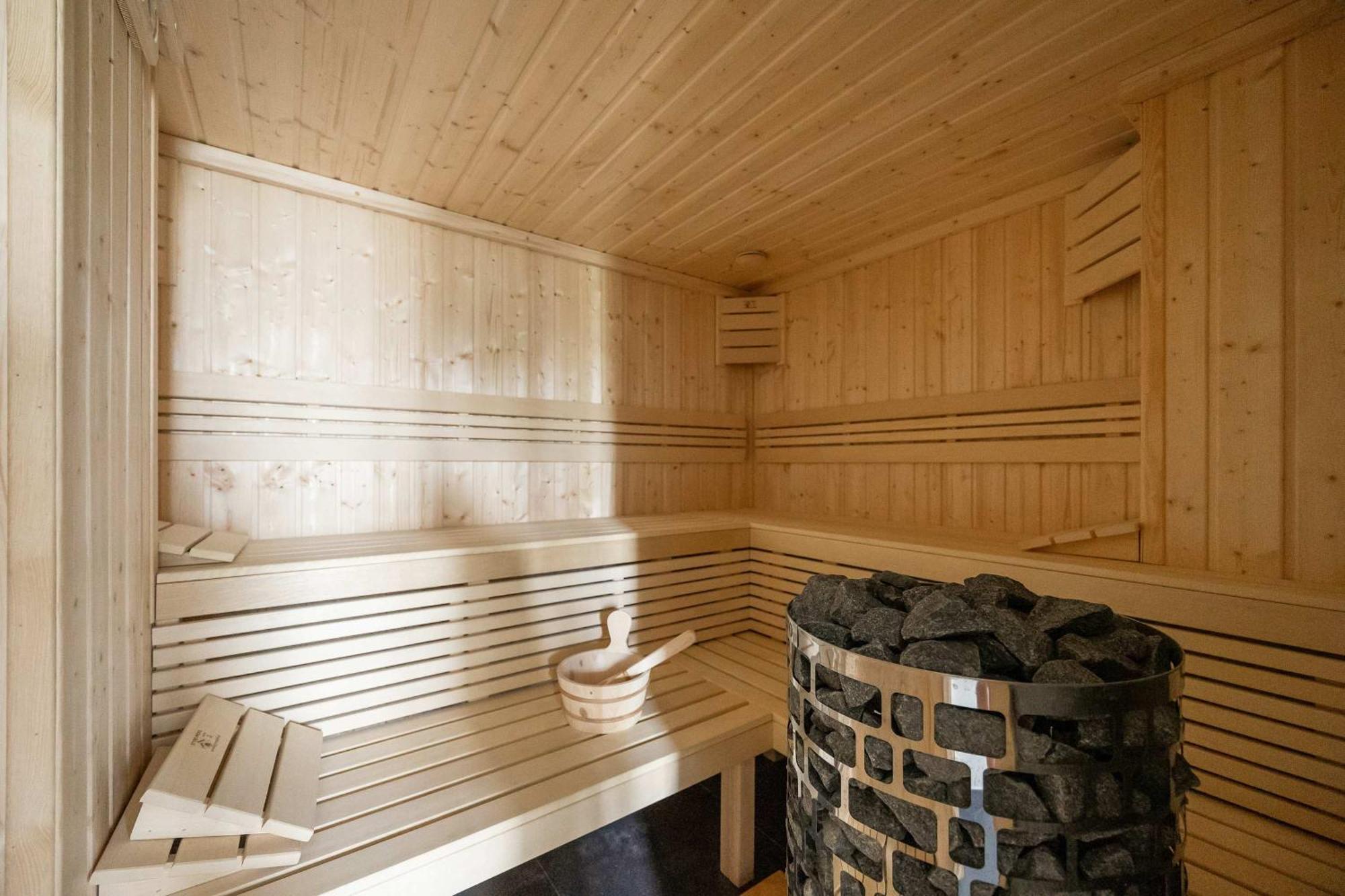 Apartment Sarmacka Wilanow With Parking, Sauna & Gym By Noclegi Renters Varsavia Esterno foto