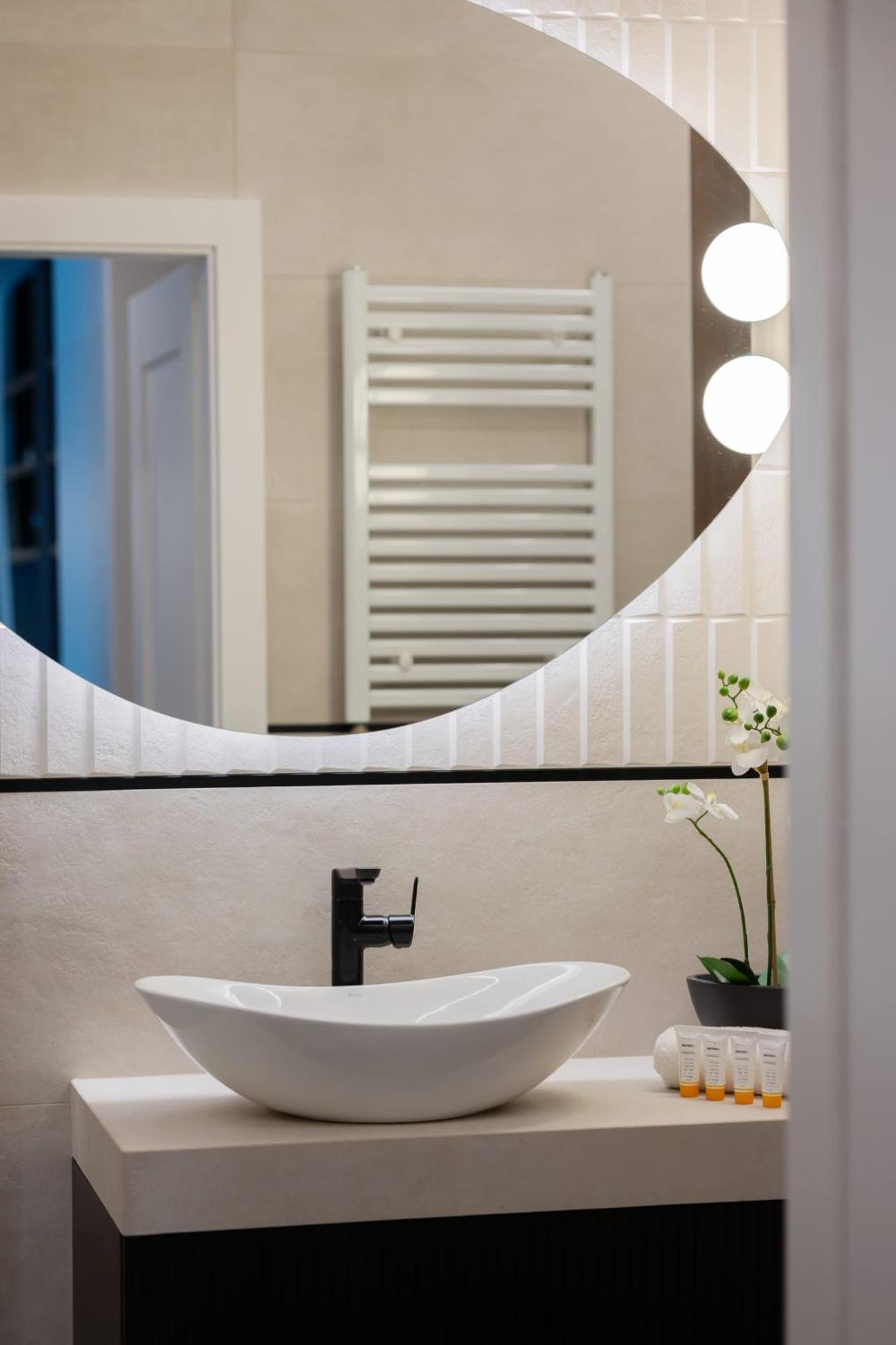 Apartment Sarmacka Wilanow With Parking, Sauna & Gym By Noclegi Renters Varsavia Esterno foto